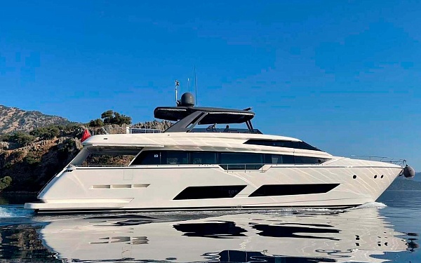 Аренда моторной яхты Ferretti 850 Shero в Турции